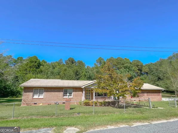 104 30th Ave NW, Moultrie, GA 31768