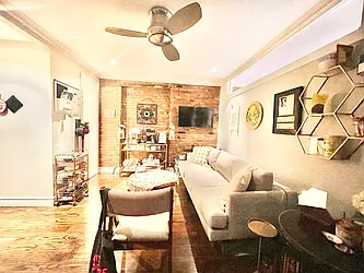 Rented by Century 21 Premier 