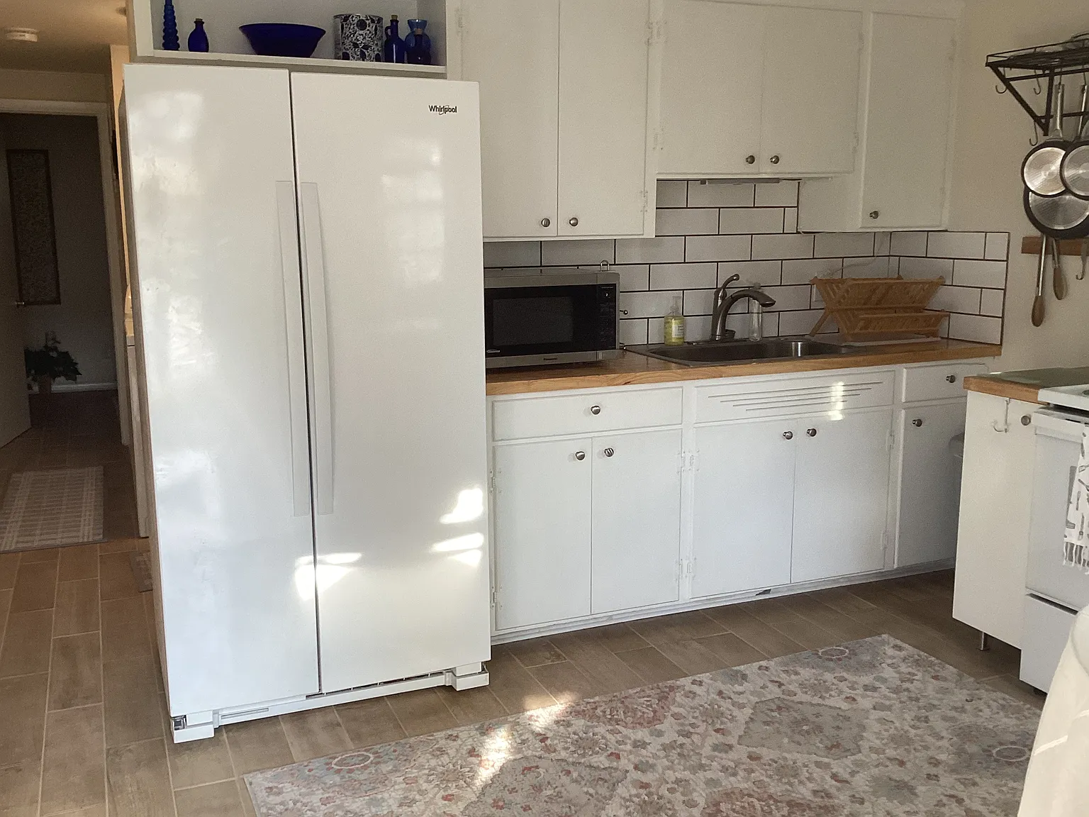 913 Rockland Ave — Photo 2