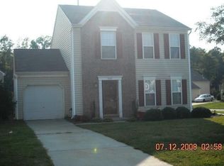 7037 Indian Ridge Ln, Charlotte, NC 28214