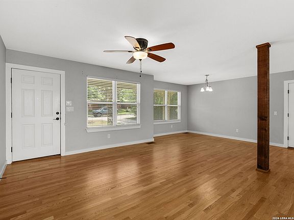 5th image of 107 BLAKELEY DR