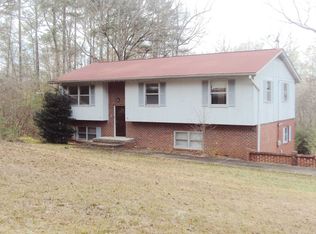675 Whitaker Rd, Lagrange, GA 30240