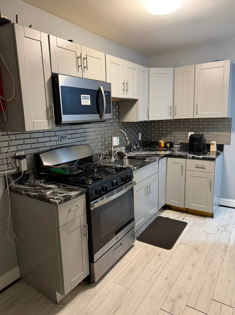 4115 Fairhaven Avenue $600 Available Room (Shared Bath) — Photo 2