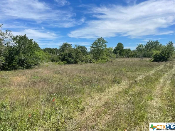 6041 Fm 532 E, Gonzales, TX 78629