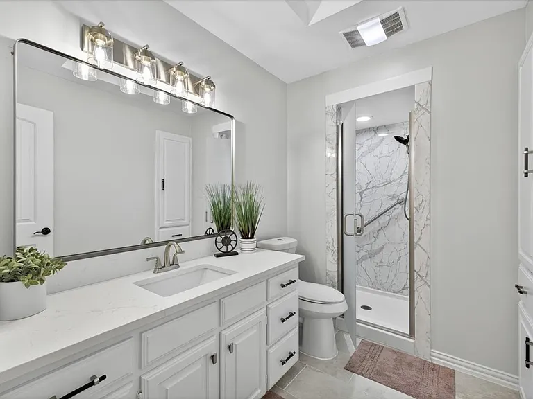 3330 Sharpview Ln — Photo 6