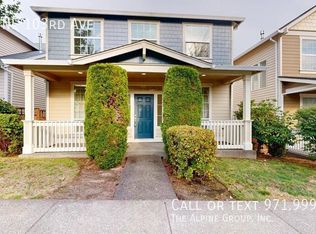 1674 NE 103rd Ave, Hillsboro, OR 97006