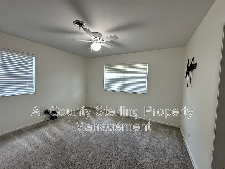 353 SE Olustee Ave — Photo 11
