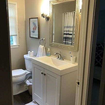 Upstairs bathroom