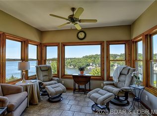 1026 Beacon Ridge Dr, Lake Ozark, MO 65049