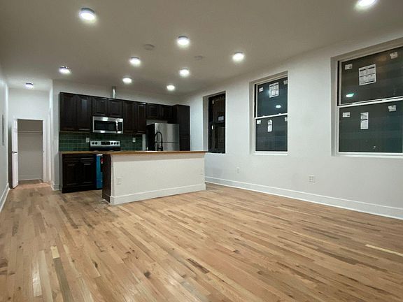 2nd image of 268 E McMicken Ave #2