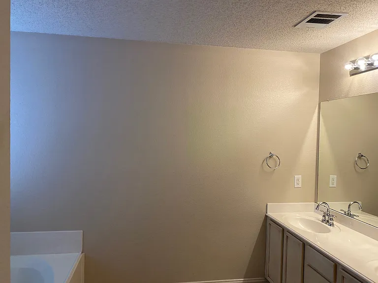 9909 Carter Dr — Photo 20