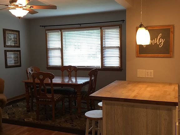 Breakfast bar