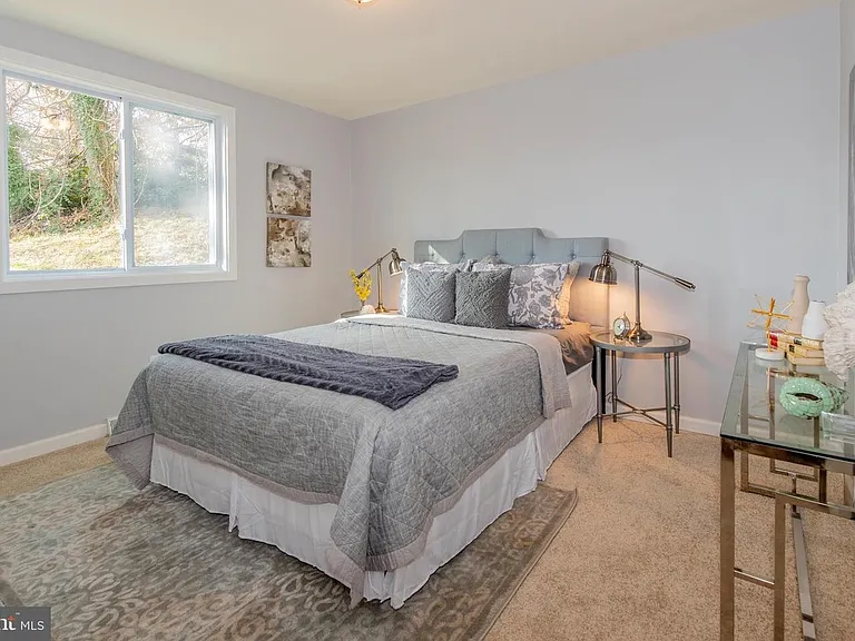 22 Chamber Ave — Photo 18