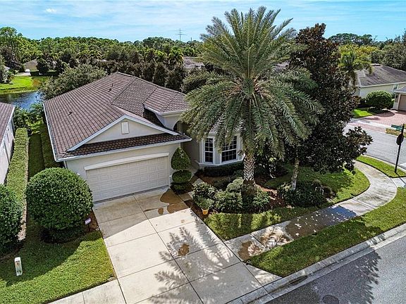 4th image of 9501 Carnaby Dr