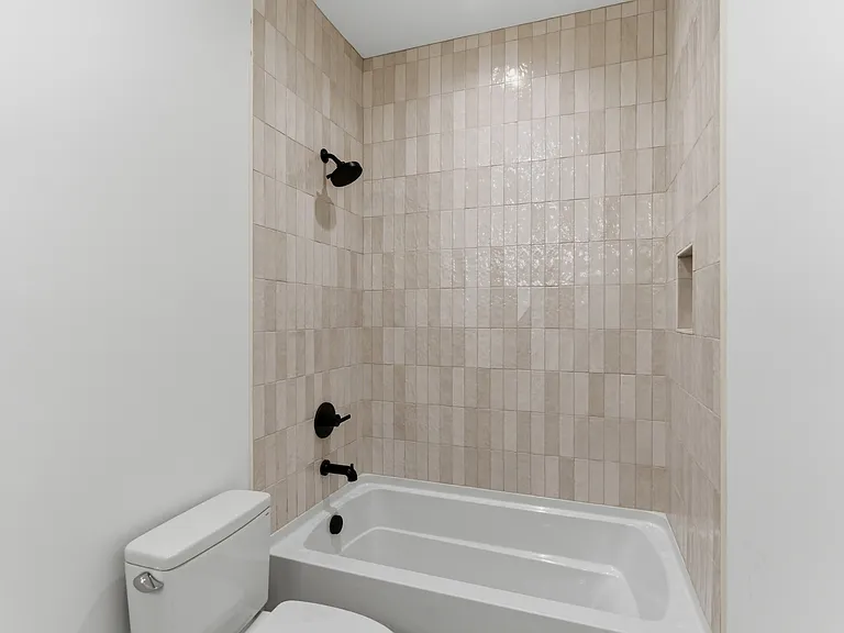 1111 Petway Ave — Photo 22