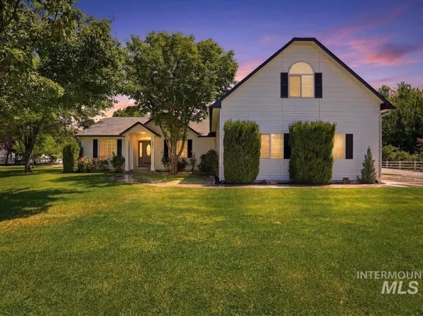 920 N Ashford Ln, Nampa, ID 83687