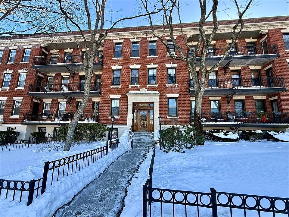 1st image of 1754 Commonwealth Ave APT B