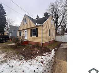 18812 Waterbury Ave, Maple Heights, OH