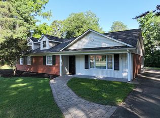 218 Deerwood Dr, Blairs, VA 24527