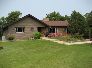 628 E Lake Cowdry Rd NW, Alexandria, MN 56308