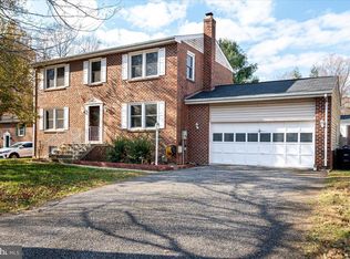 12017 Birchview Dr, Clinton, MD