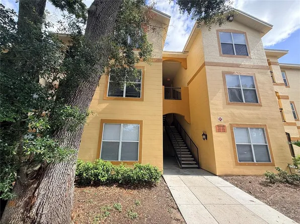 5618 Pinnacle Heights Cir APT 305, Tampa, FL 33624