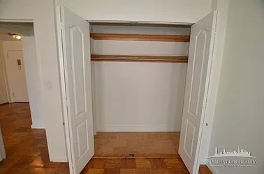 Rented by Manhattan Realty Group