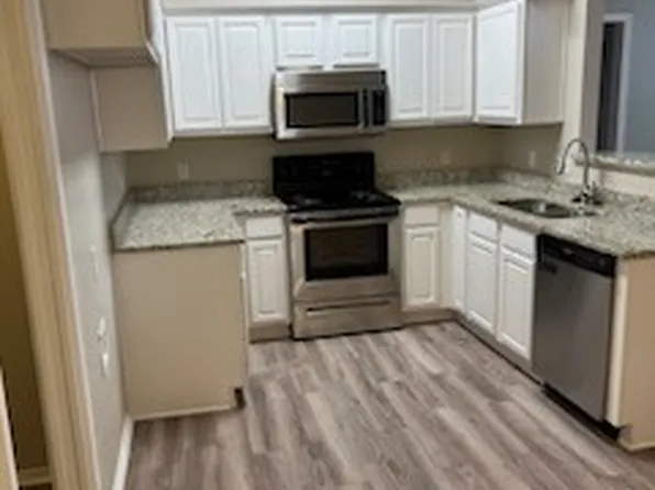 201 Rentz Place Cir #203, Weatherford, TX 76086