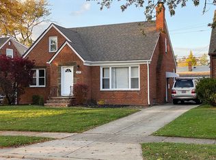 3895 Colony Rd, South Euclid, OH 44118