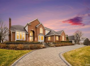 4179 Saint Andrews St, Howell, MI 48843