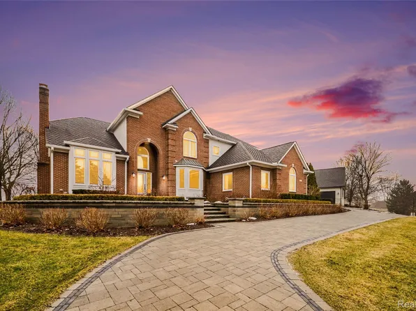 4179 Saint Andrews St, Howell, MI 48843