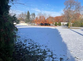 W Lake St, Warsaw, IN 46580