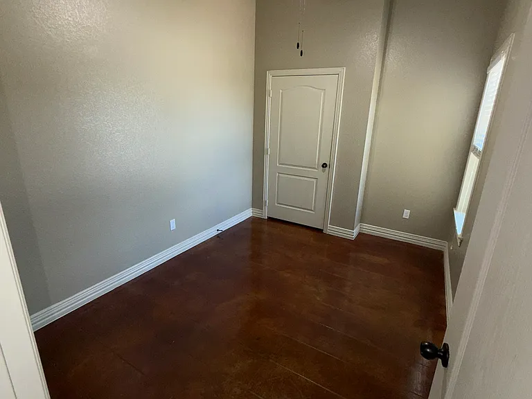 602 Ferrara Cir #A — Photo 12