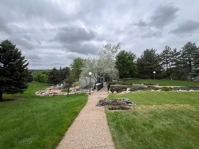 3951 Fairway Hills Dr — Photo 26