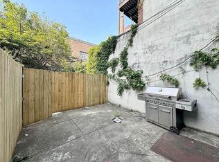 196 Sackett St #1B, Brooklyn, NY 11231
