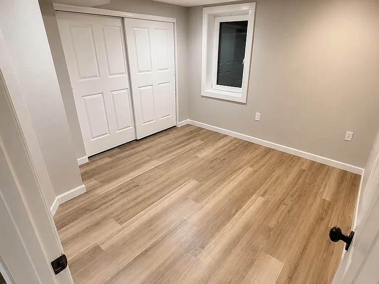 120 S Meade St — Photo 16