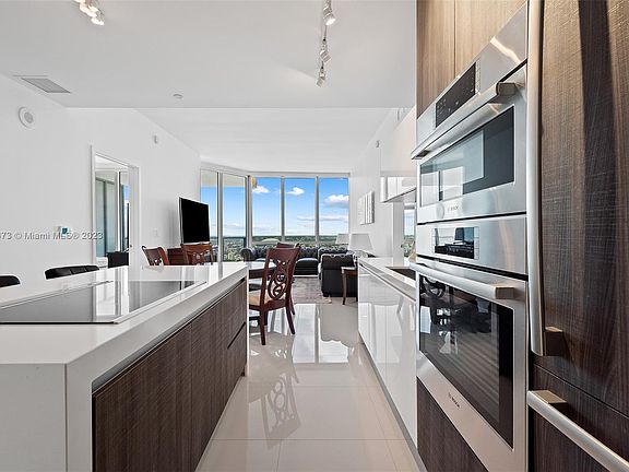 2nd image of 851 NE 1st Ave #3508A