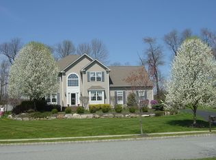 24 Ryan Way, Hackettstown, NJ 07840