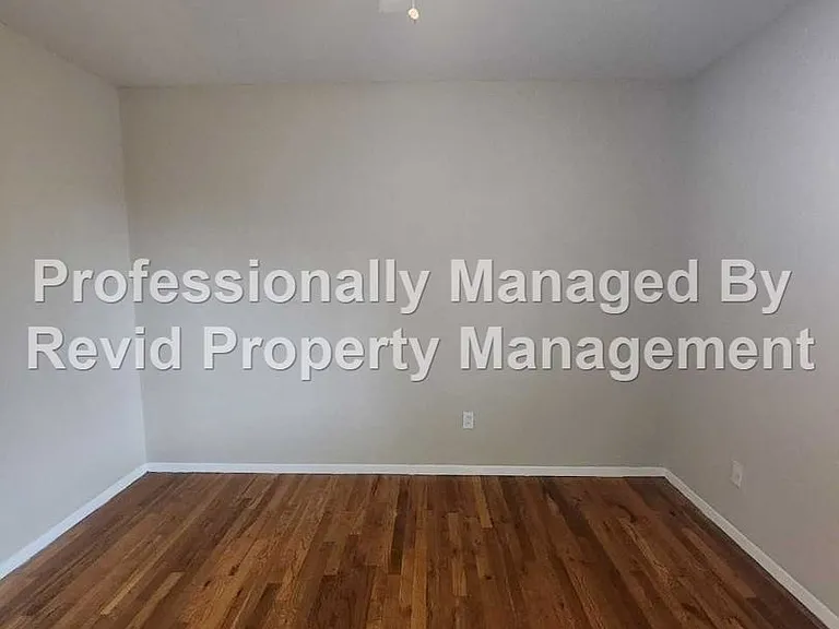 1280 Harbert Ave. — Photo 20