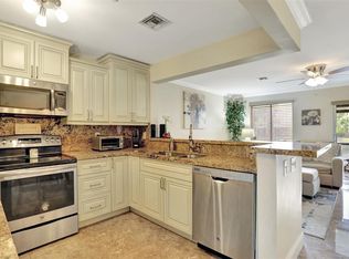 1975 Discovery Cir, Deerfield Beach, FL 33442