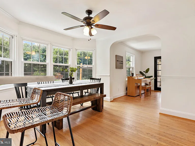 9223 Old Court Rd — Photo 22