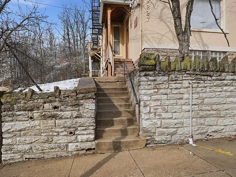 2227 Wheeler St #1 — Photo 5