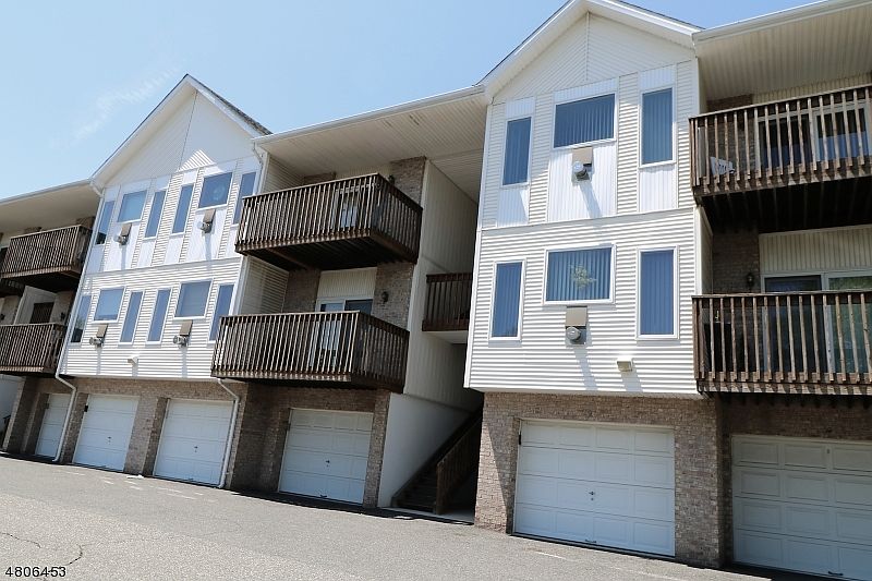 1st image of 12 DI Donna Ct