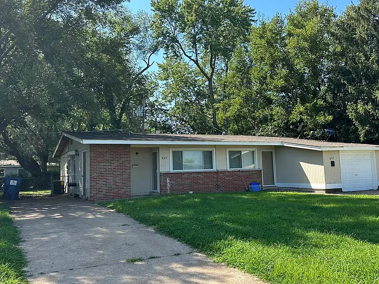 805 Southwell Ln #805 — Photo 16