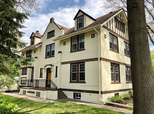 1437 25th Ave, Moline, IL 61265