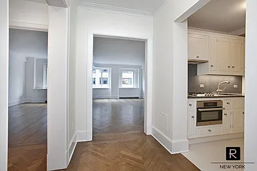 Rented by R New York