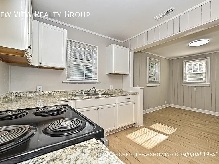 3108 Rush Ave — Photo 11
