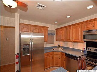 5th image of 22 Claremont Ct