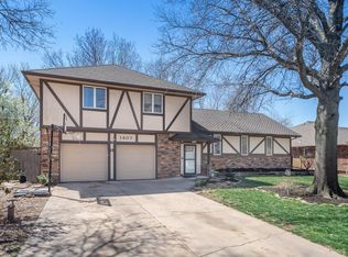 1407 E Evergreen Ln, Derby, KS 67037