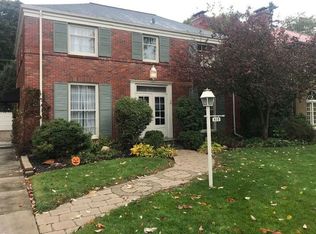 320 Vincent Pl, Elgin, IL 60123